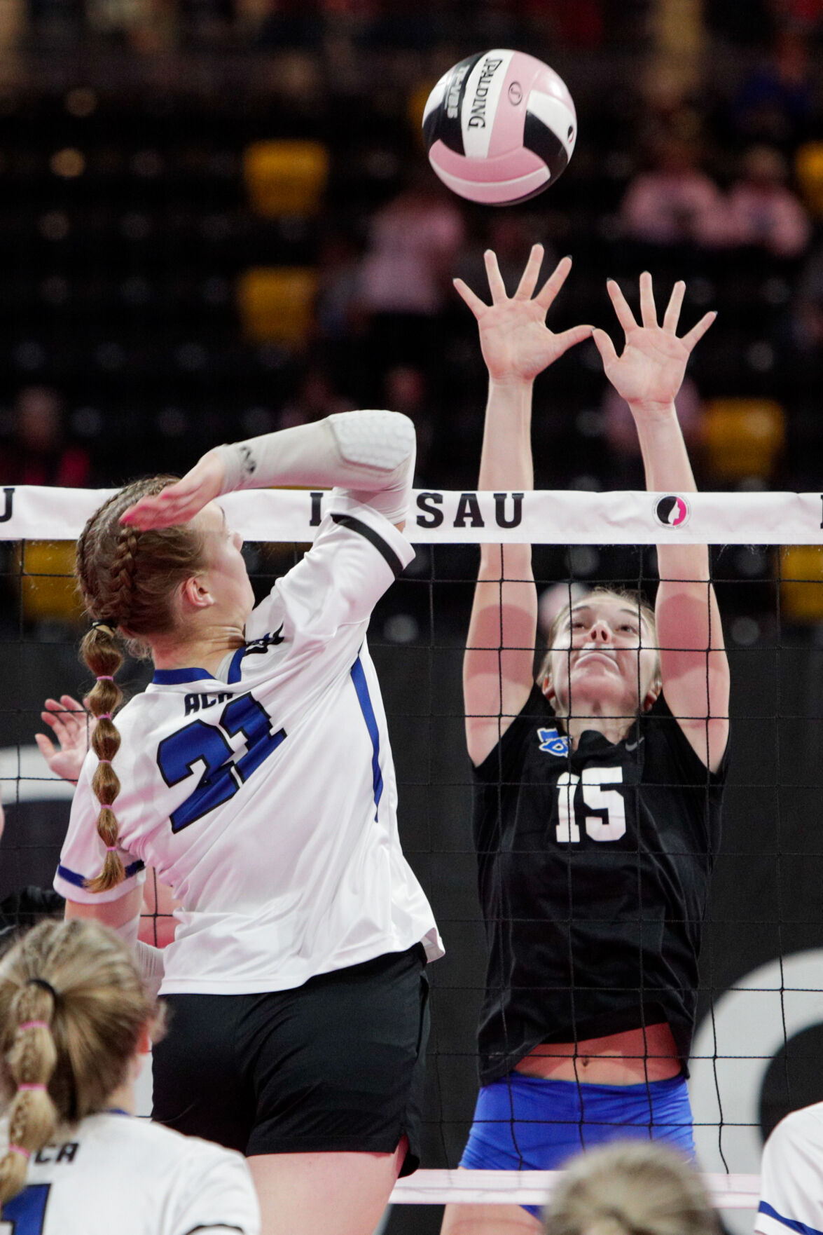 110122-qc-spt-volley-ball db-22.jpg